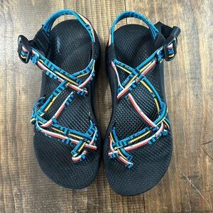 Chaco size 9